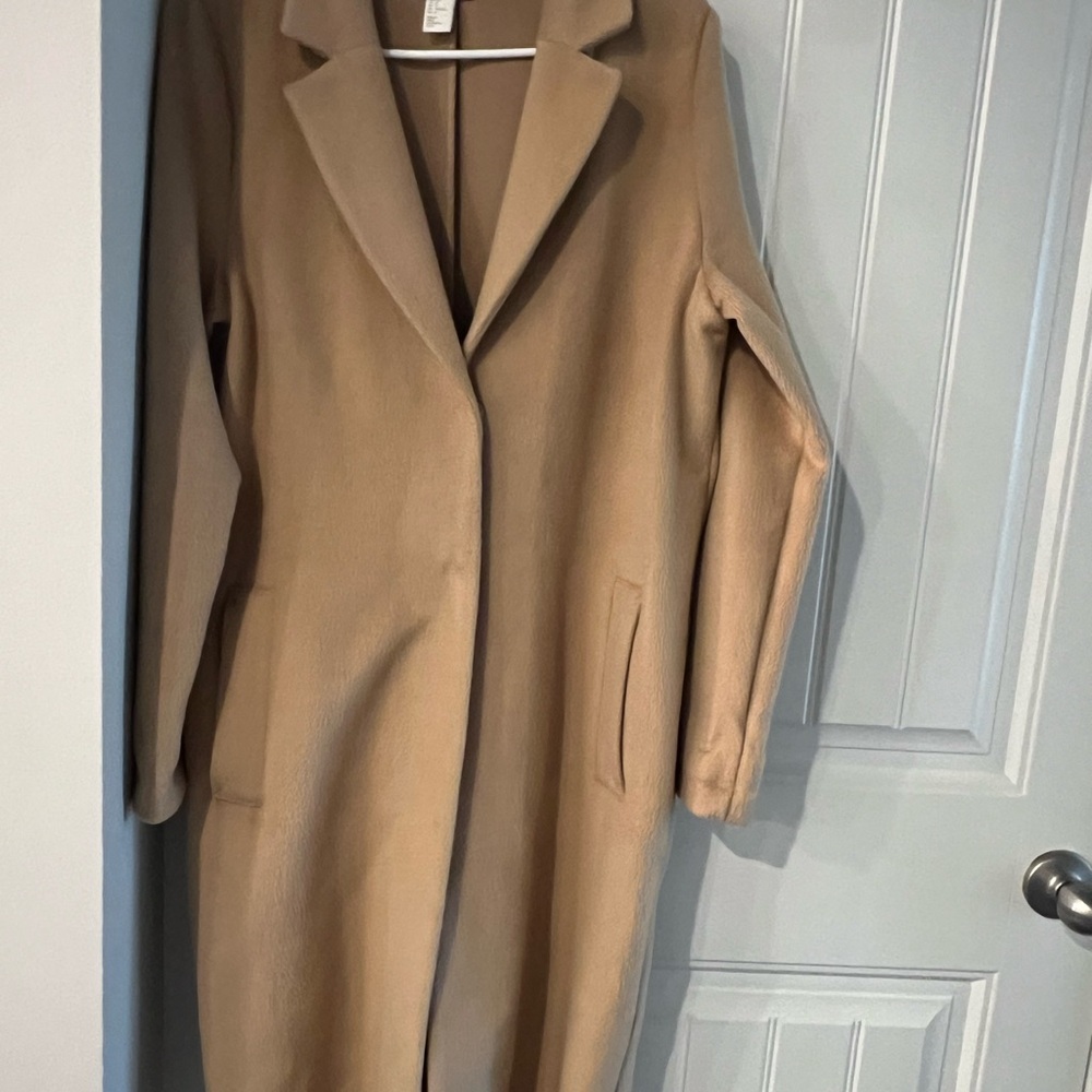H&M Jackets & Coats/ Fuzy Tan Hm Long Coat Size US : 8